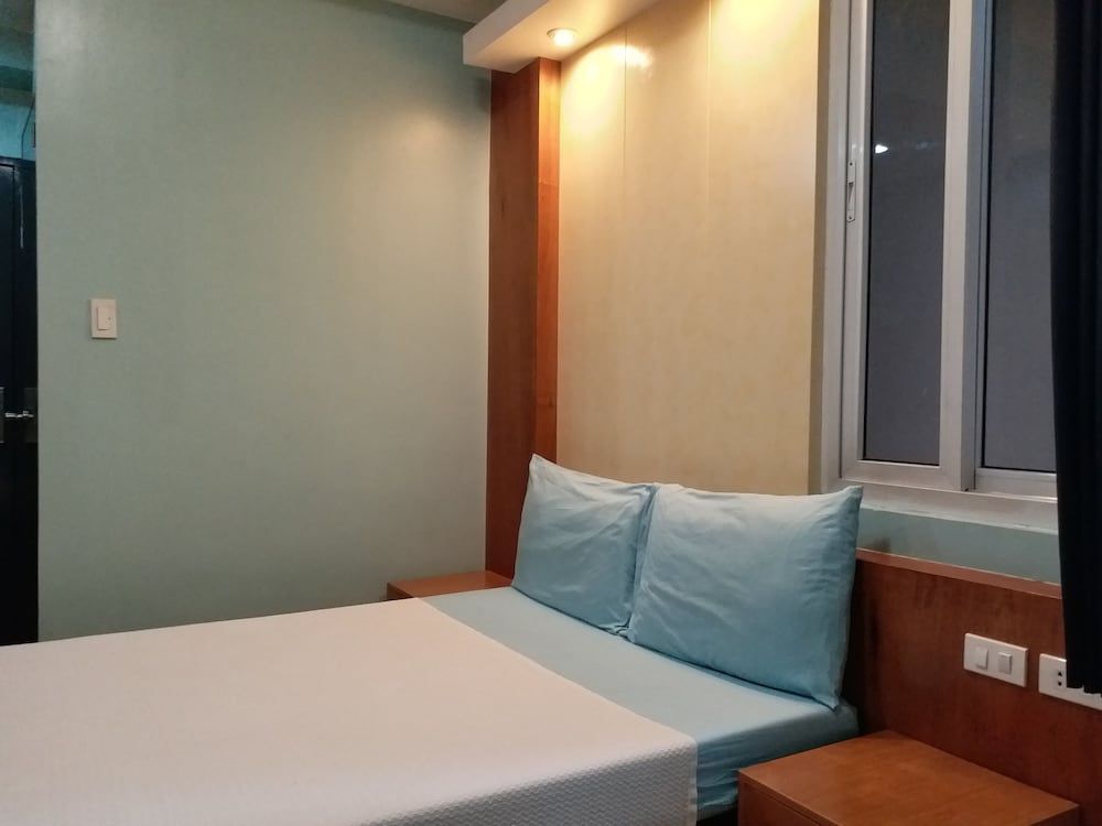 Leesons Residences Superior Room 3