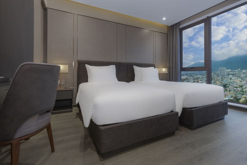 Le Sands Oceanfront Danang Hotel