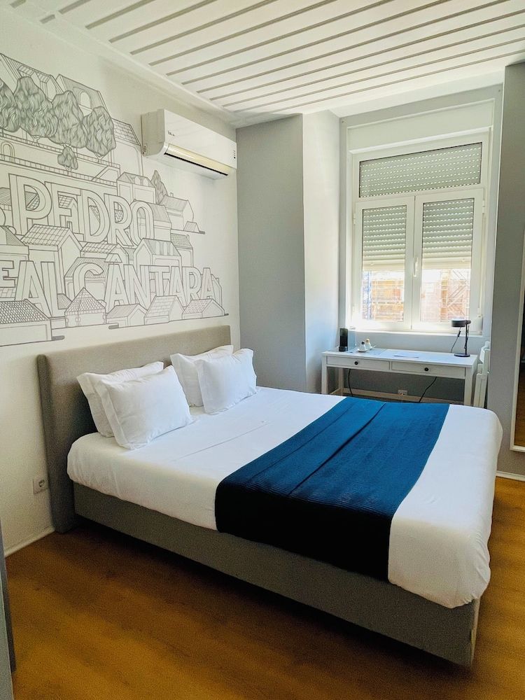 Lisbon Check-In Guesthouse featured