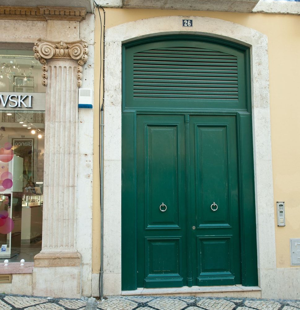 Chiado Apartments entrance