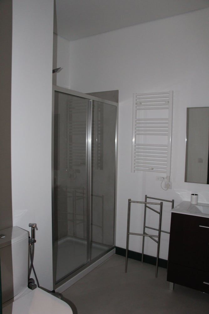 DoBairro Suites at Bairro Alto Deluxe Studio (1) 6