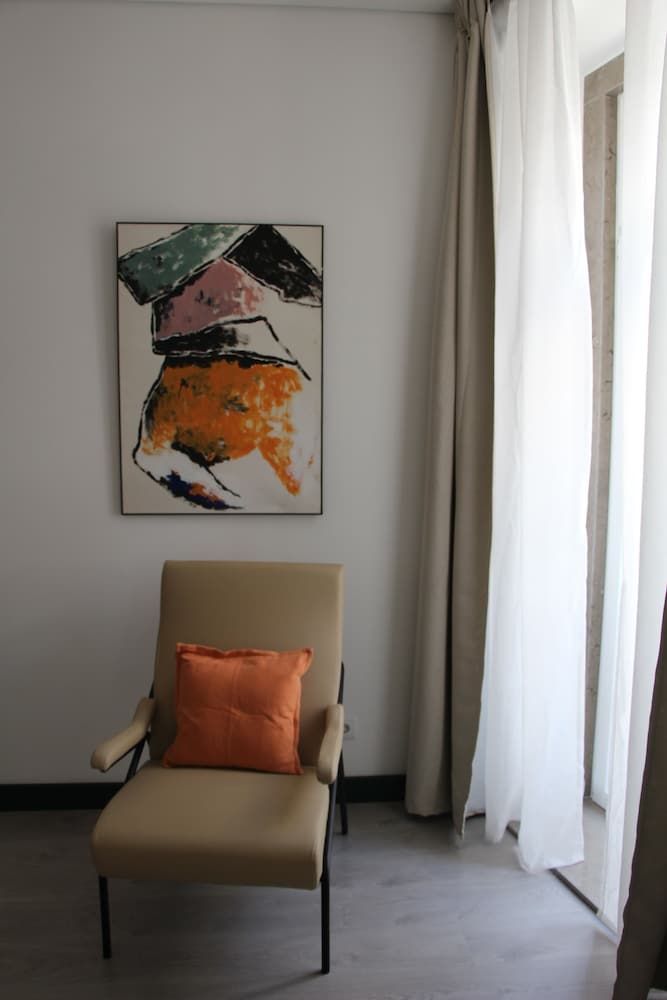 DoBairro Suites at Bairro Alto Deluxe Studio (1) 5