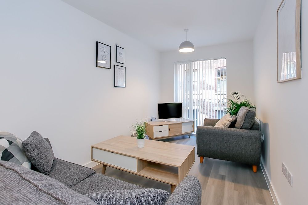 Hilltop Serviced Apartments - Northern Quarter 5