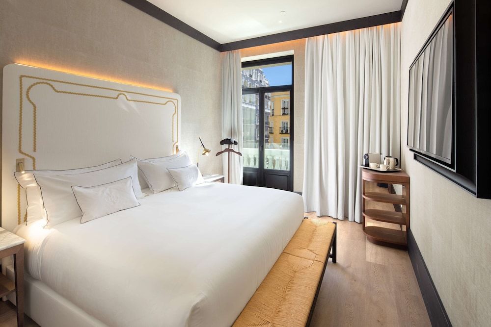 Hotel Montera Madrid, Curio Collection By Hilton featured 3