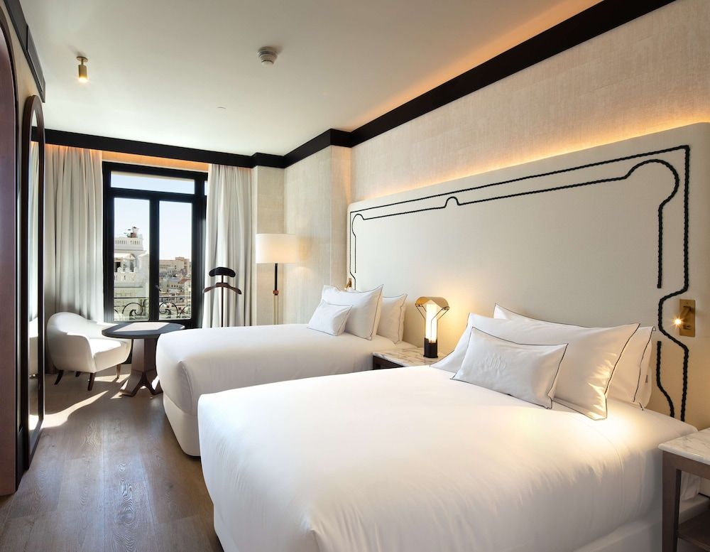 Hotel Montera Madrid, Curio Collection By Hilton featured 4