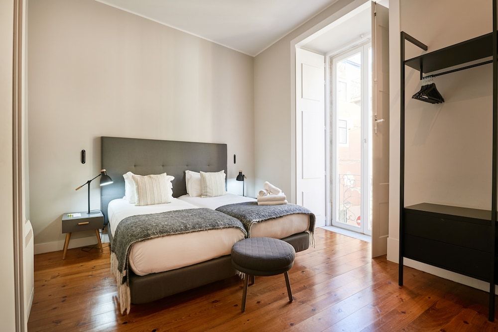 Lisbon Five Stars Apartments Combro 7 Deluxe Apartment, 2 Bedrooms 10