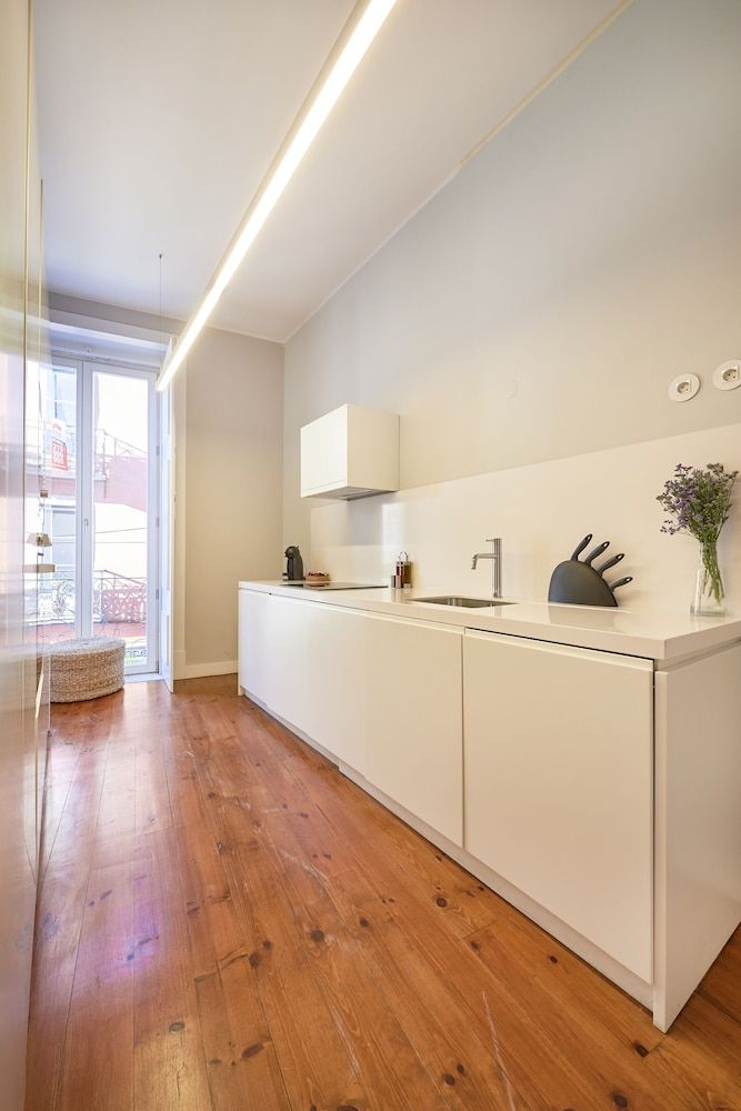 Lisbon Five Stars Apartments Combro 7 Deluxe Apartment, 2 Bedrooms 23