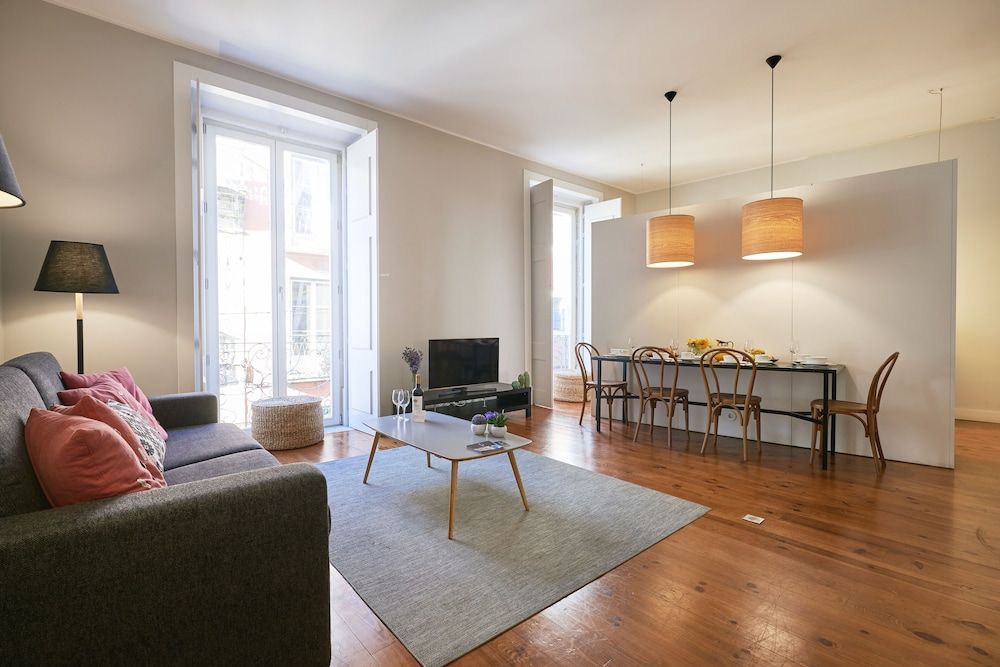 Lisbon Five Stars Apartments Combro 7 Deluxe Apartment, 2 Bedrooms 39