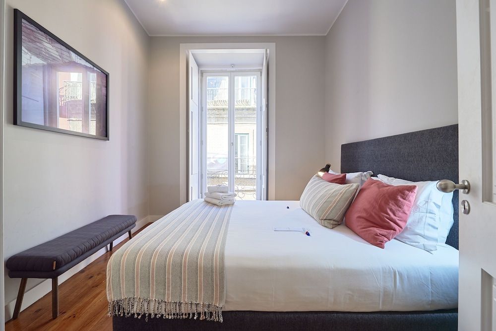 Lisbon Five Stars Apartments Combro 7 Deluxe Apartment, 2 Bedrooms 6