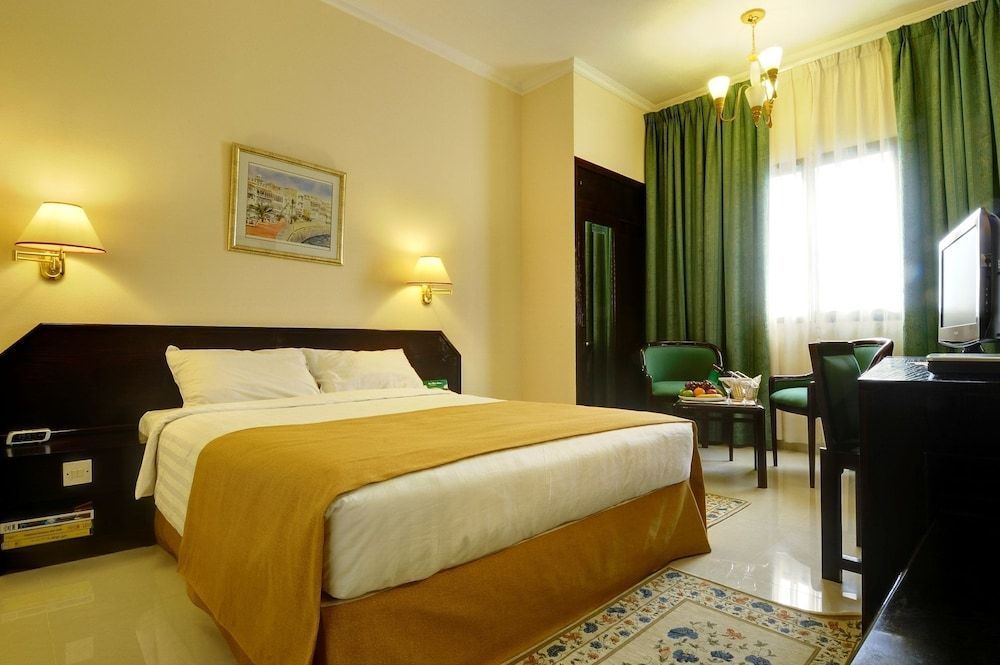 Hotel Al Madinah Holiday Standard Double Room