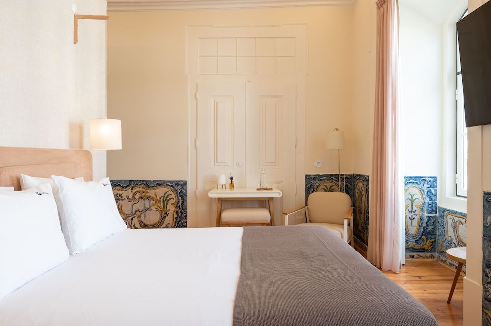 Memoria Lisboa FLH Hotels Premium Double Room 6