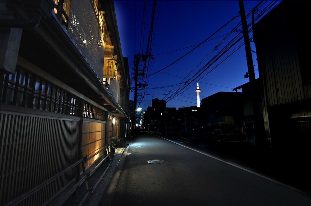 Traditional Kyoto Inn serving Kyoto cuisine IZUYASU exterior_detail