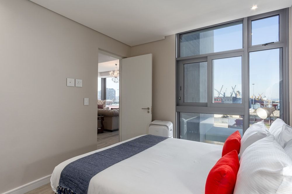 V&A Waterfront Luxury Residences - WHosting room