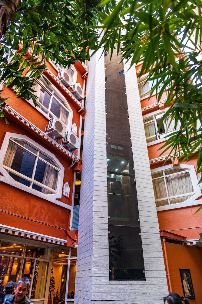 Hotel Jampa exterior_detail 4