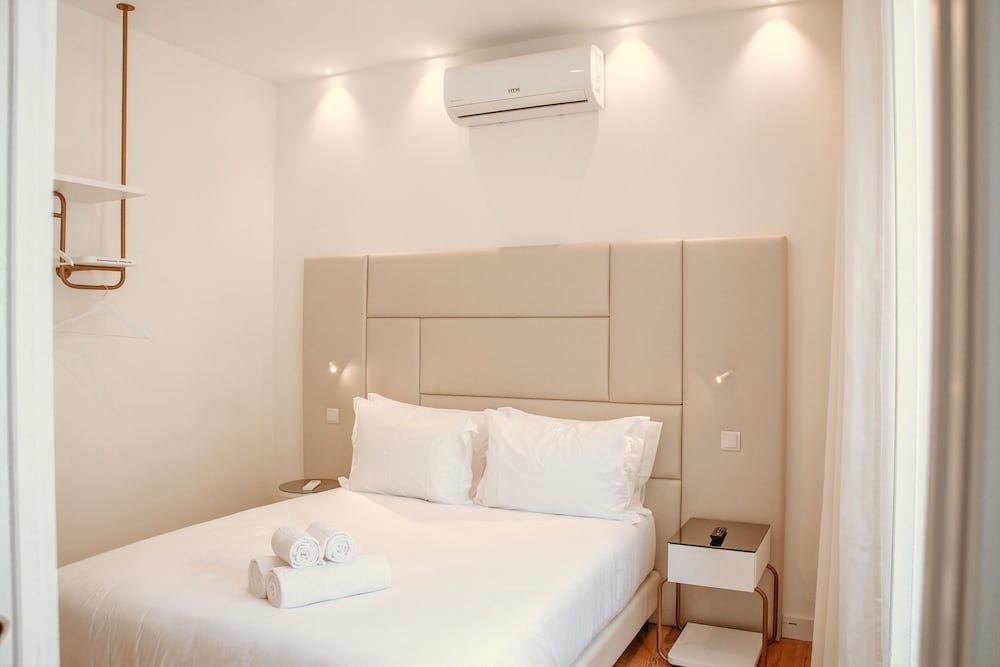 Le Premier Lisbon Suites room