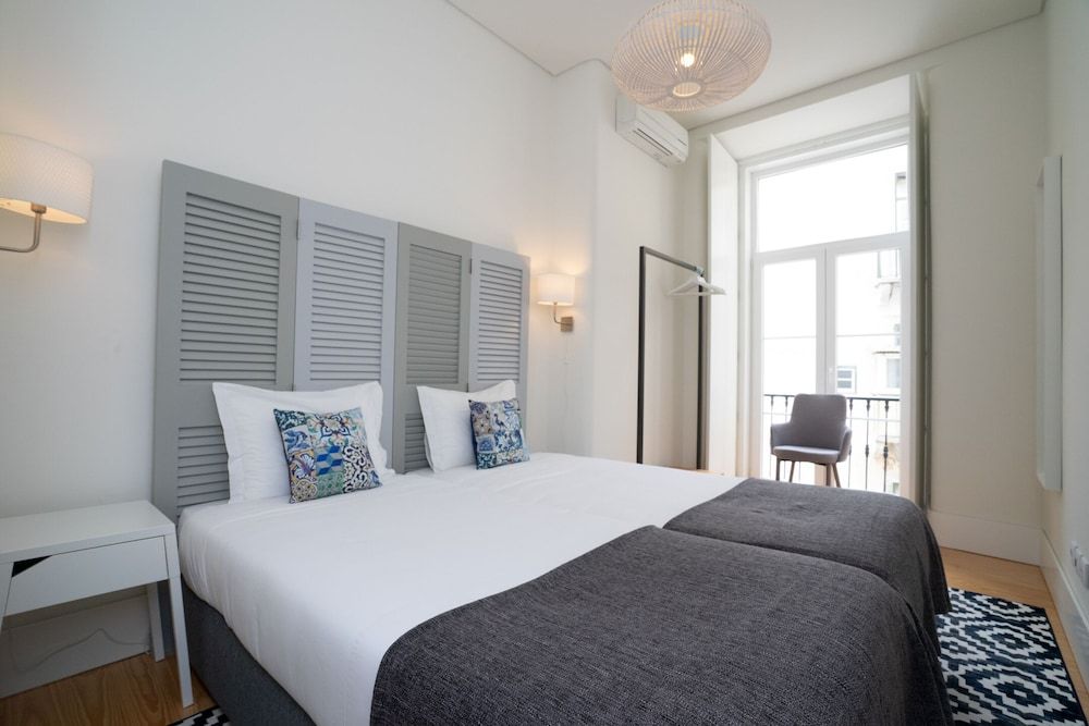 Porta do Mar Deluxe Serviced Apartments featured 2