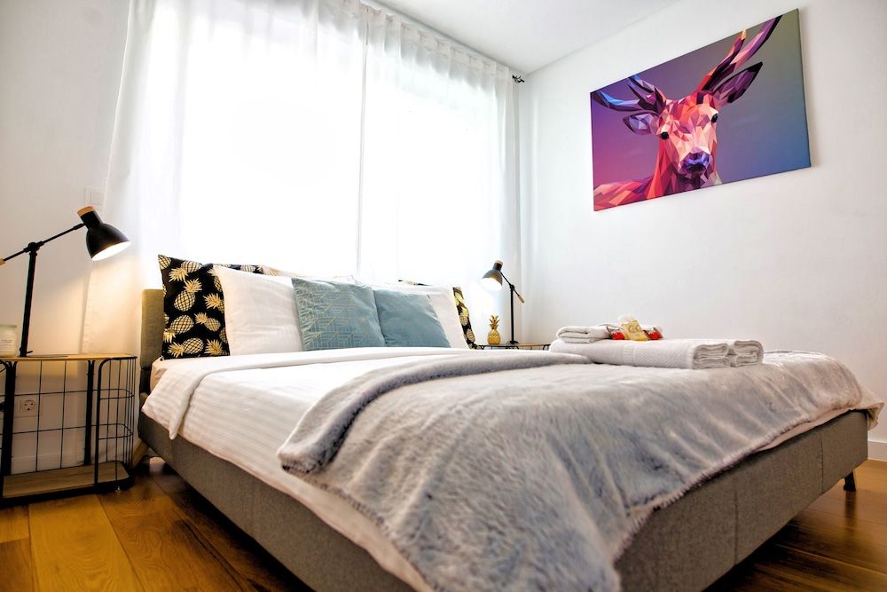 Industrial Lisbon Apartment - Adults Only 5