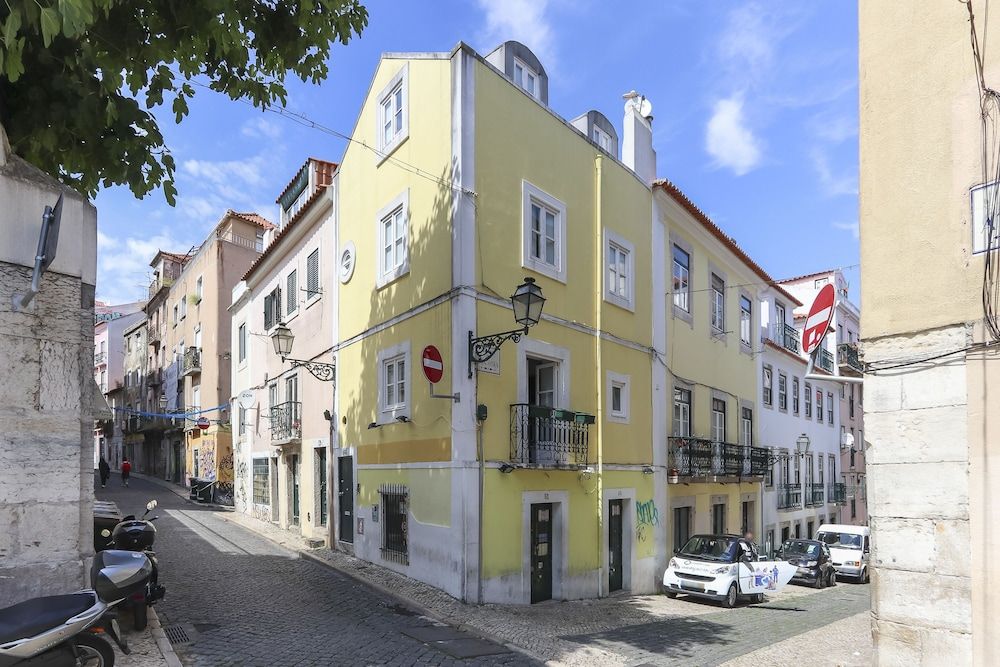 Tailor Made Flat in Central Bairro Alto 5