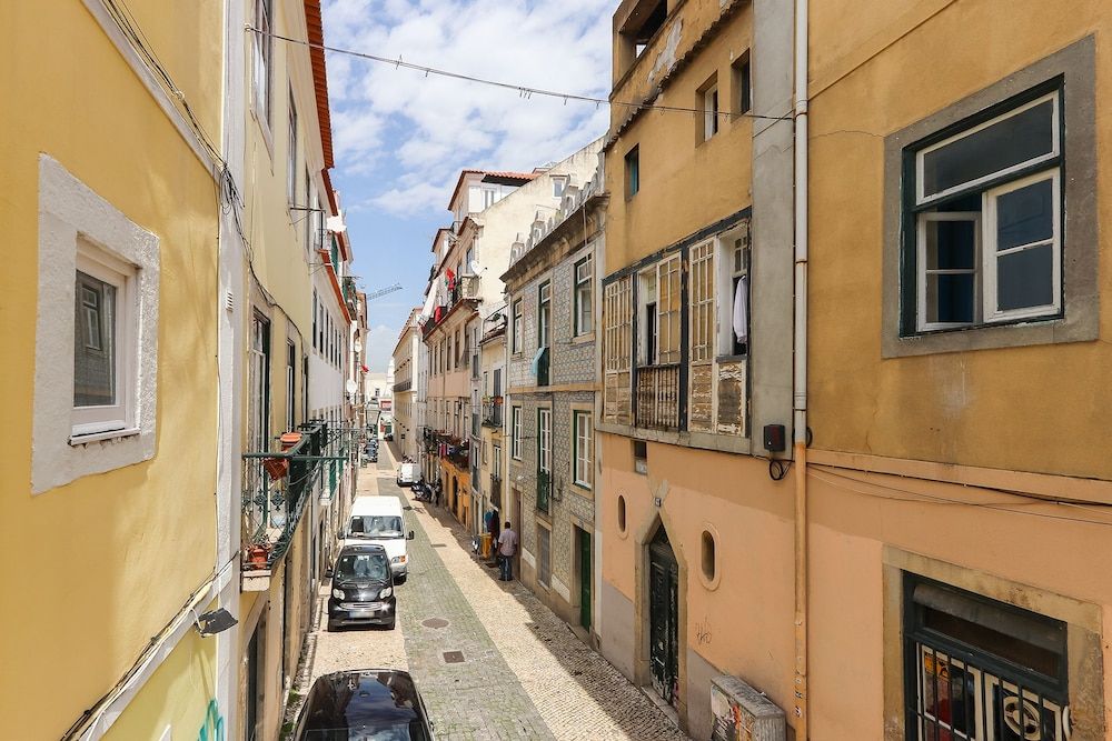 Tailor Made Flat in Central Bairro Alto