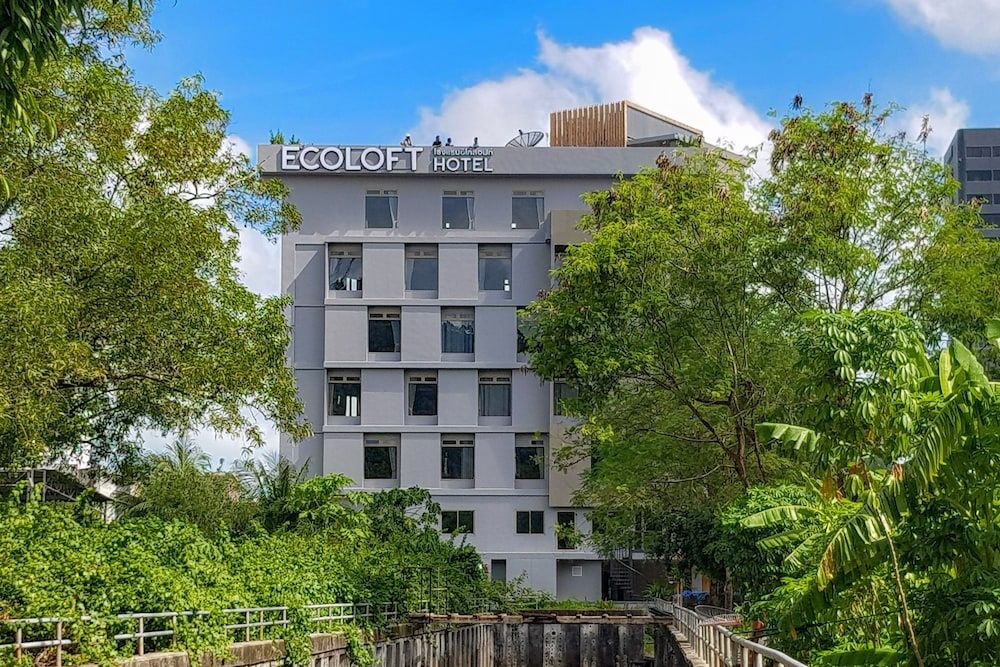 EcoLoft Hotel exterior_detail 2