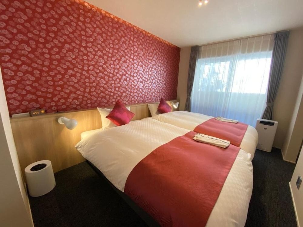 HOTEL MASTAY jingumichi Economy Twin Room (with extra sofa bed for 2 Guests) 12