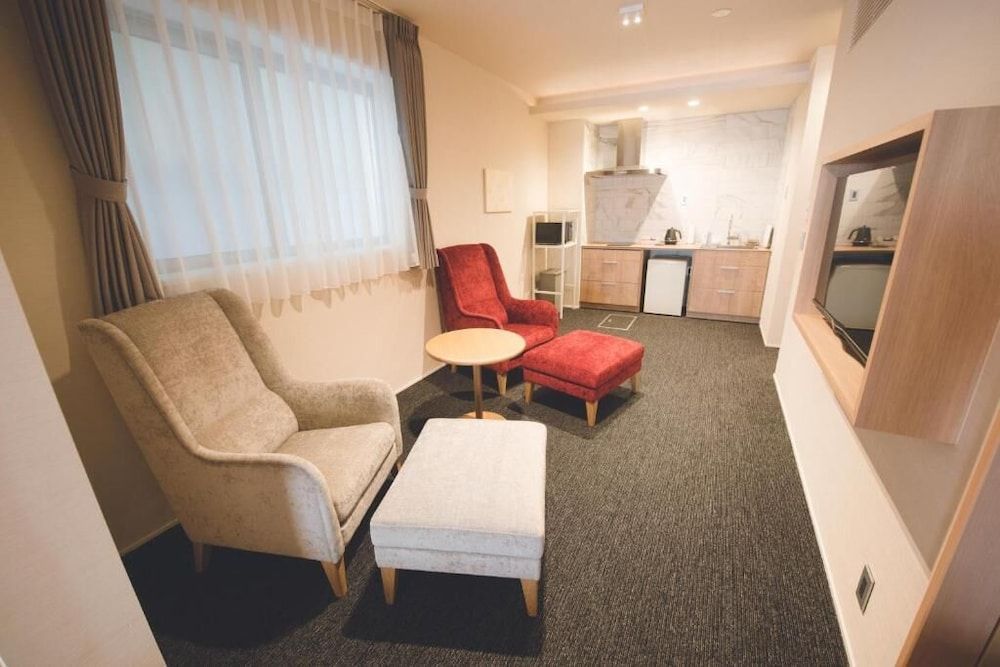 HOTEL MASTAY jingumichi Economy Twin Room (with extra sofa bed for 2 Guests) 8