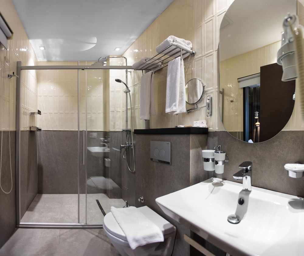 IVY GARDEN HOTEL BAKU Comfort Double or Twin Room 7