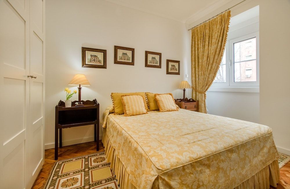 Lisbon Stay at Roma Boulevard Apartment 4