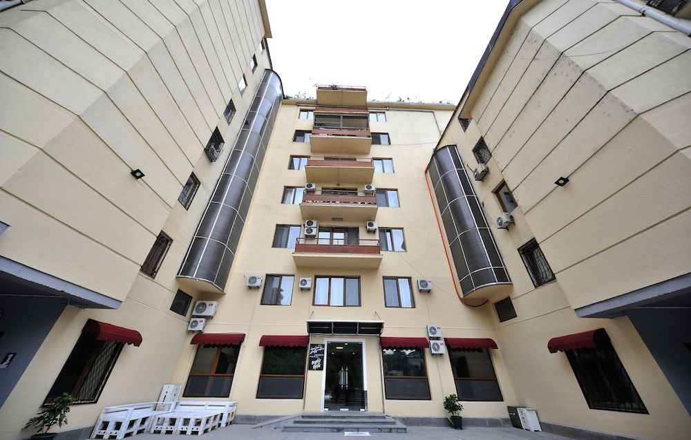 Boho Tiflis Hotel