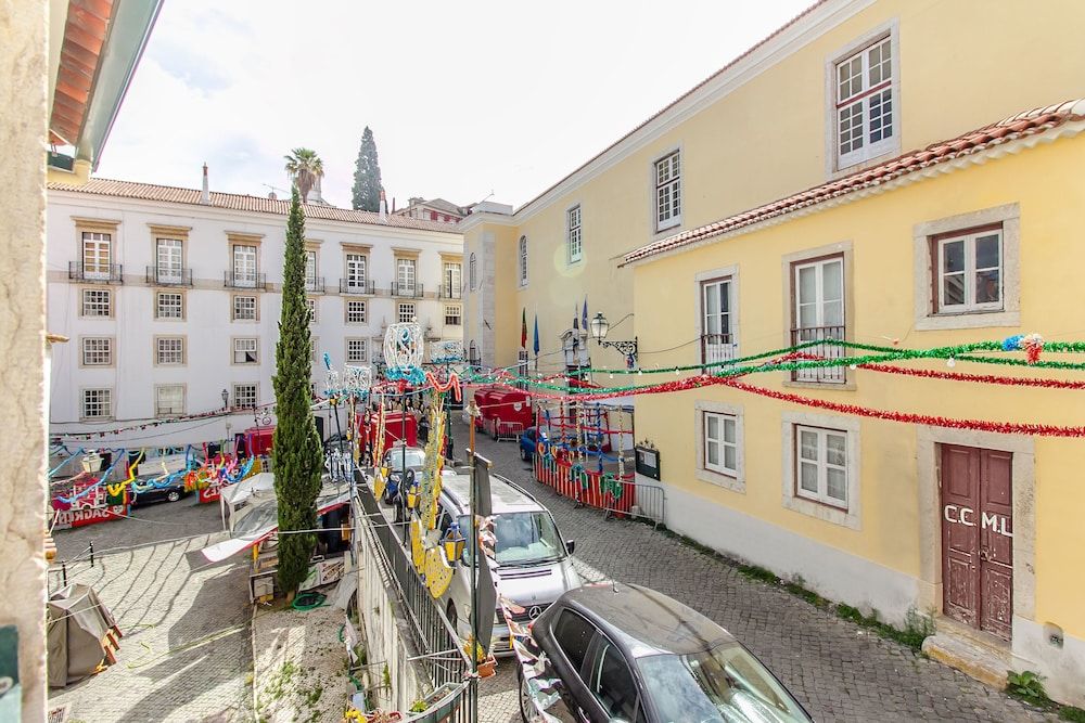 Design Apartment in Typical Alfama