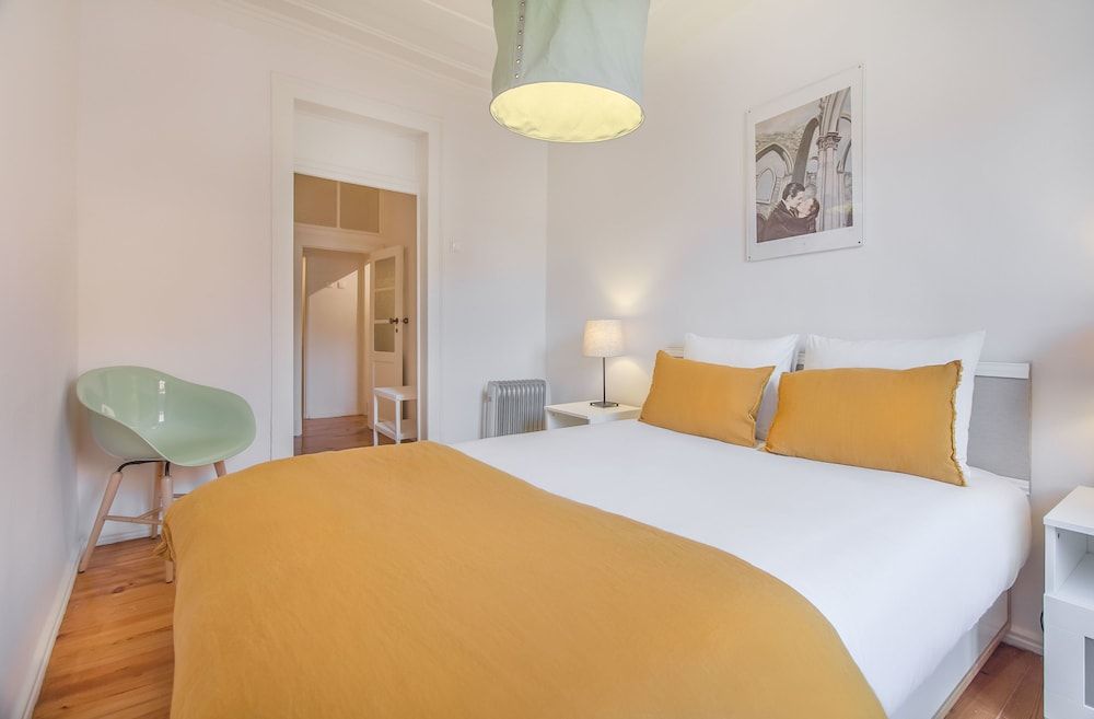 Lisbon City Stay Largo do Carmo room 3