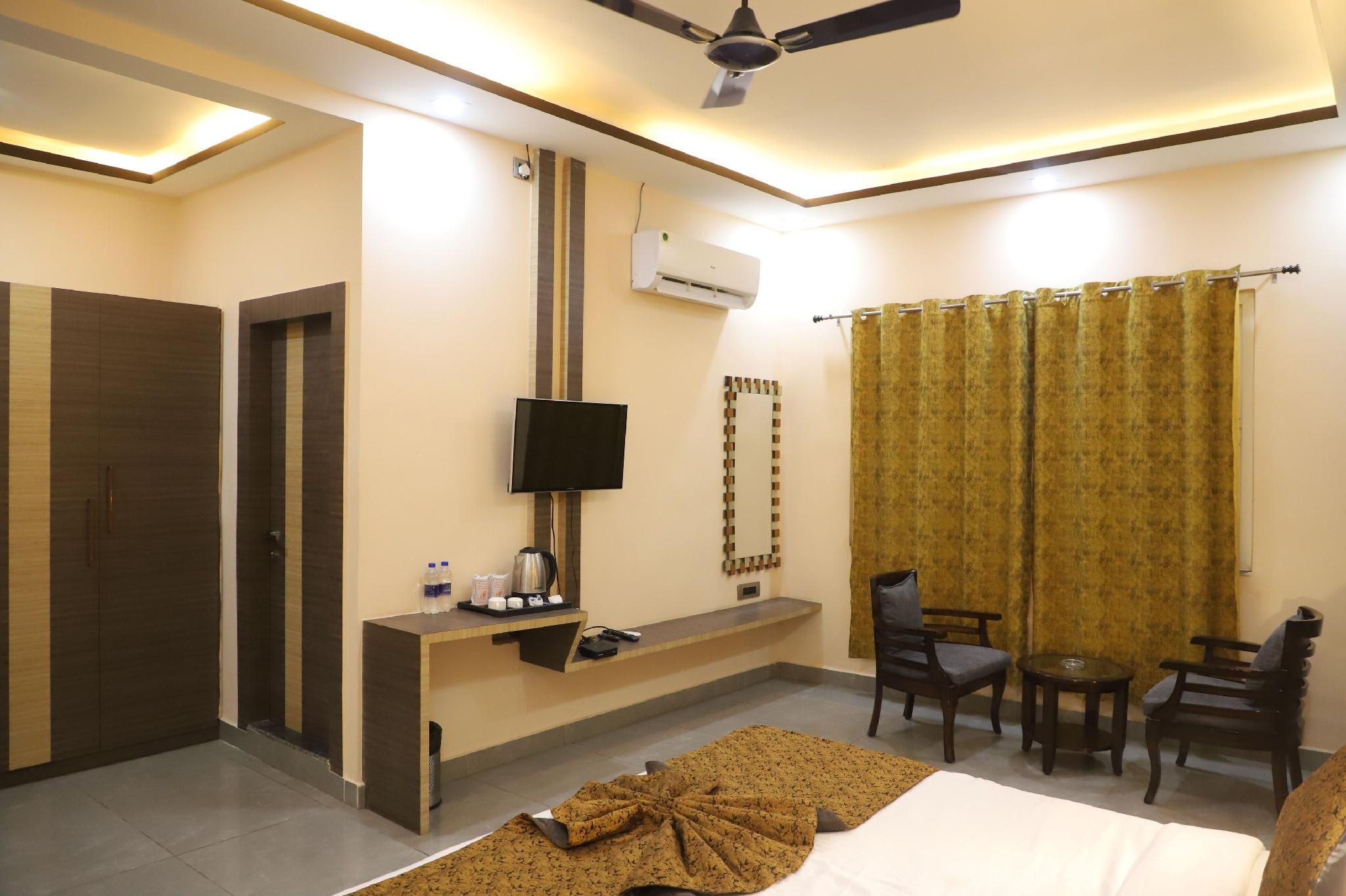 The Bodhi Palace Resort Deluxe Twin Room 6