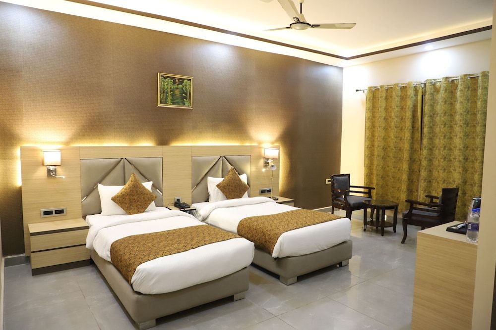 The Bodhi Palace Resort Deluxe Twin Room