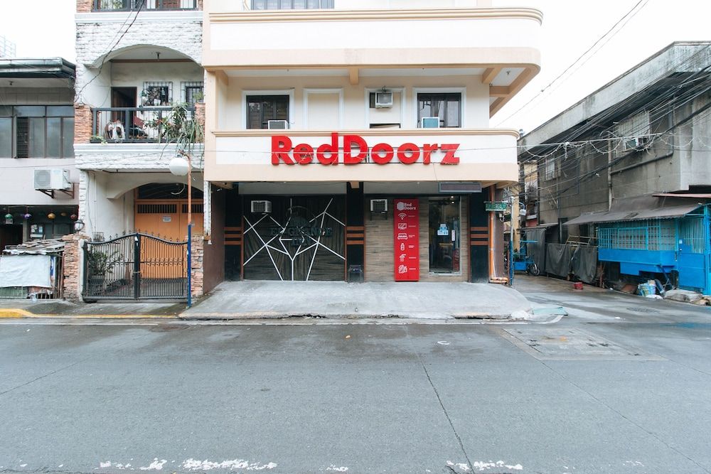 RedDoorz @ PIY Margal Sampaloc Manila 4