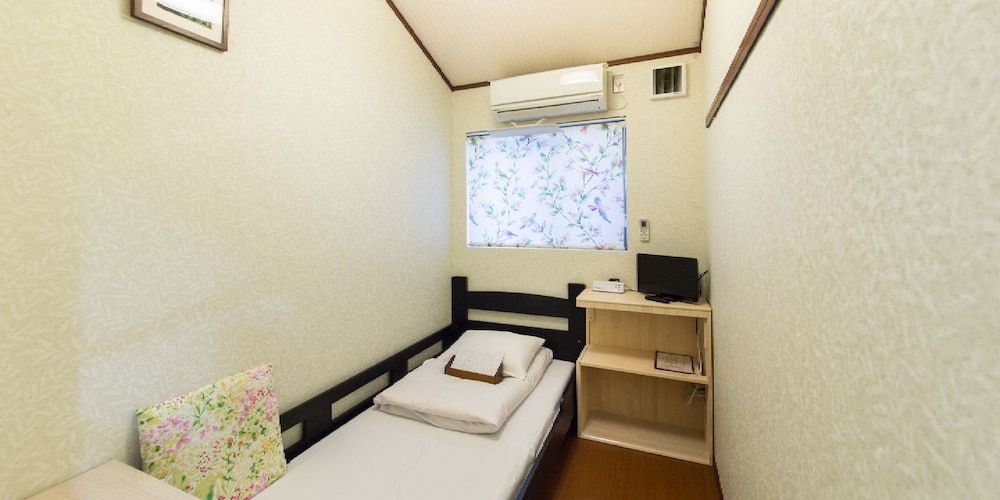 Guesthouse Na-No-Hana - Caters to Women - Hostel featured 2