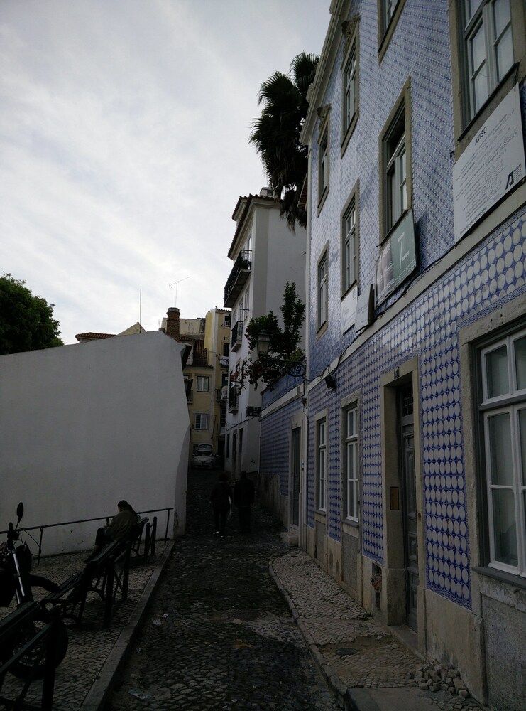 Xavier - Alfama River View by Team4You