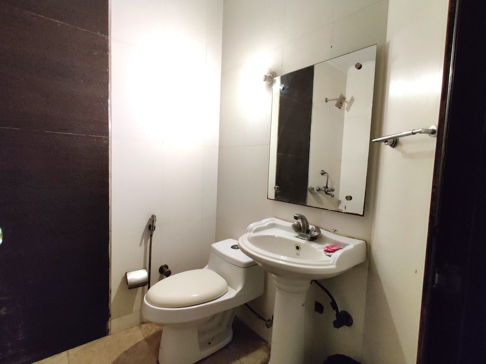 Unistar Rooms Executive Triple Room 8