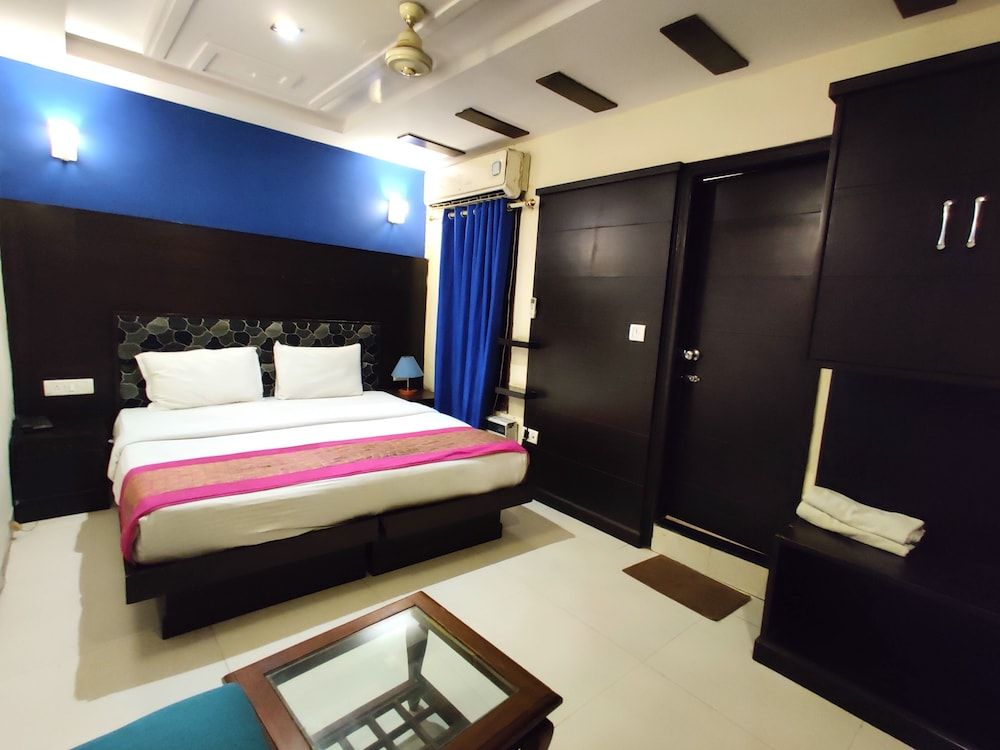 Unistar Rooms Basic Double or Twin Room, 1 Bedroom 2