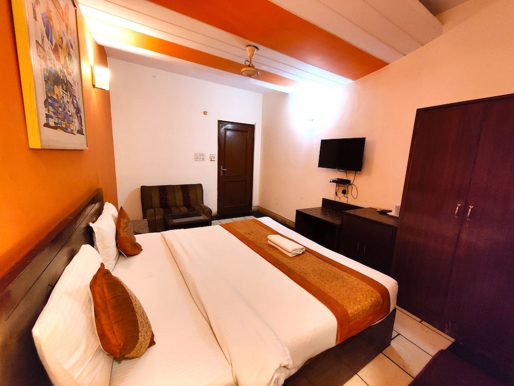 Unistar Rooms Basic Double or Twin Room, 1 Bedroom 4