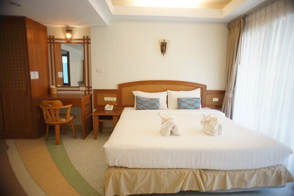 Phranang Place Hotel room 2