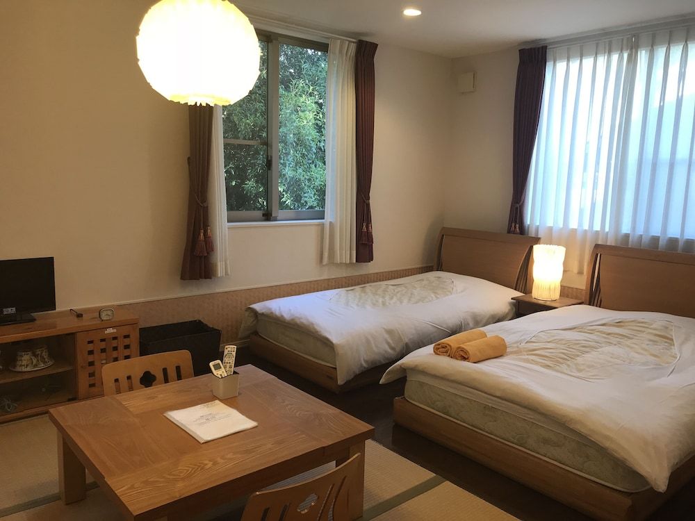 RokuRoku - Hostel room