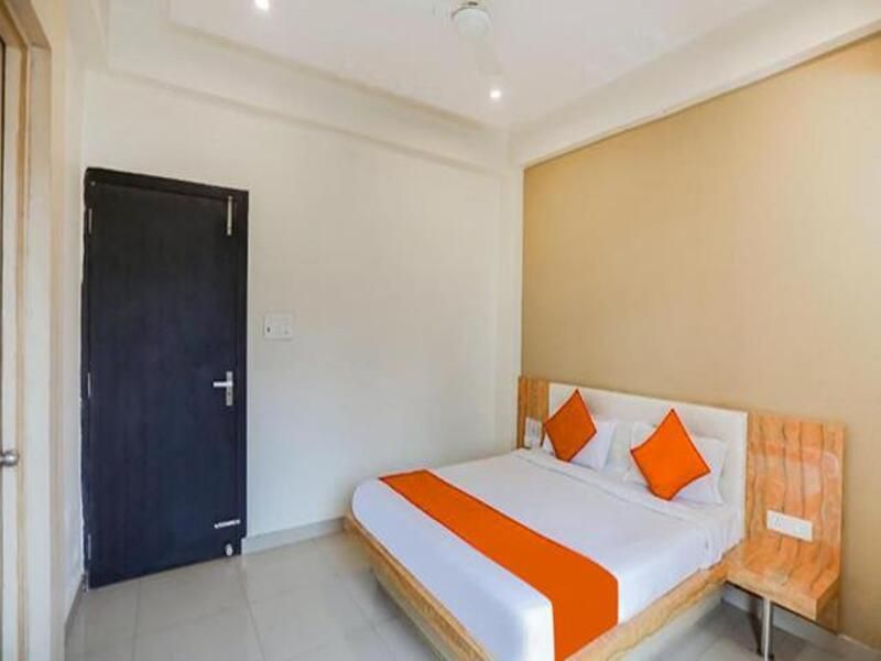 FabHotel Bliss Inn Deluxe Room 7