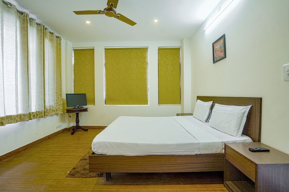 Kia Kasauli Chalet 3 BHK by Dumnu Homes Luxury Villa 10