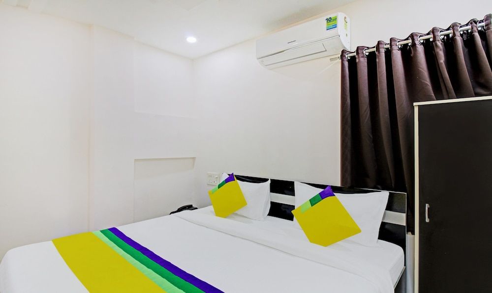Itsy By Treebo - New Shraddha Inn Standard Double Room 4