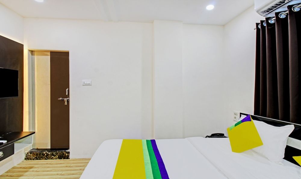 Itsy By Treebo - New Shraddha Inn Standard Double Room 9