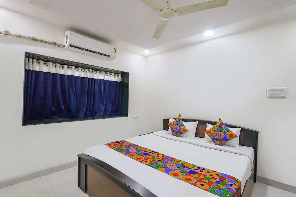 undefined FabHotel Villa 31 6