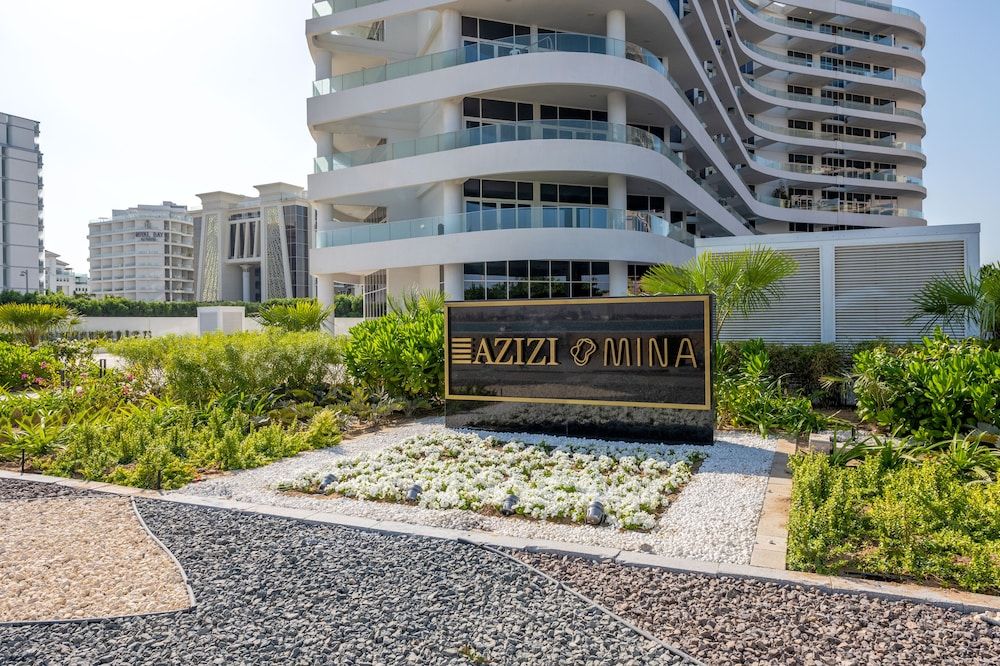 Ultra Luxury Palm - Mina Azizi Beachfront - Private Beach and Pool 2