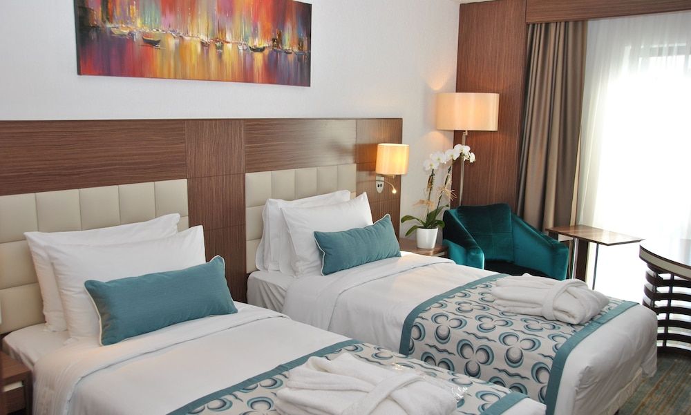 Mercure Istanbul Altunizade Standard Room, 2 Twin Beds 2