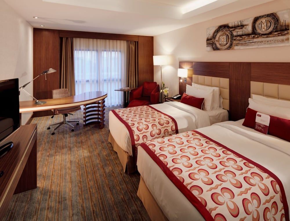 Mercure Istanbul Altunizade Standard Room, 2 Twin Beds