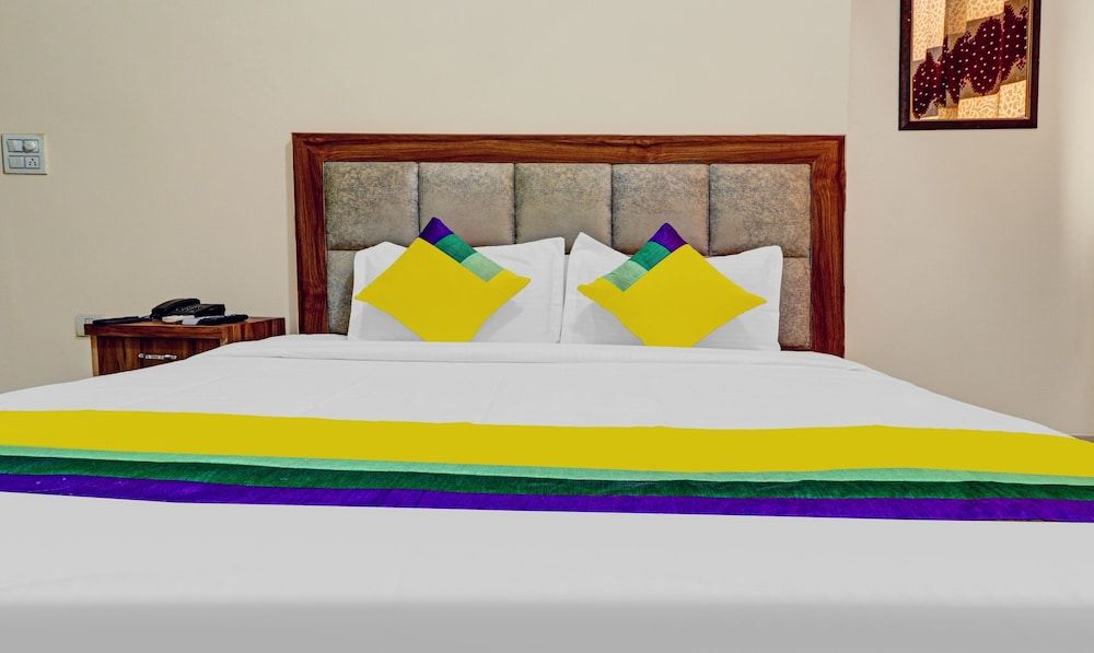Itsy By Treebo - SK Grand Standard Double Room 5